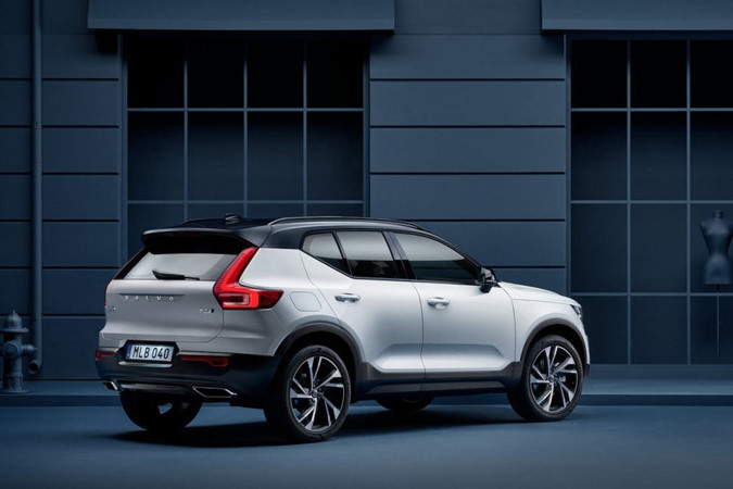 Volvo XC40 2018 mới là mẫu xe đầu tiên được phát triển dựa trên nền tảng mô-đun Compact Modular Architecture (CMA) mới của hãng. Công nghệ này sẽ được áp dụng rộng rãi trên các mẫu xe thuộc dòng sản phẩm 40 Series sắp tới của Volvo, bao gồm cả dòng xe hoàn toàn chạy điện.