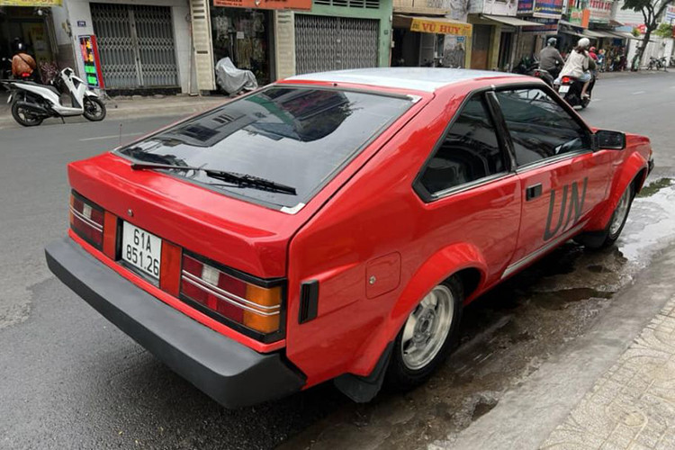 Có vẻ như, Chủ tịch Trung Nguyên đang săn lùng ráo riết dòng xe Toyota Celica qua nhiều thế hệ khác nhau, cũng như làm tăng số lượng bộ sưu tập xe JDM của mình, ước tính hơn 50 xe.