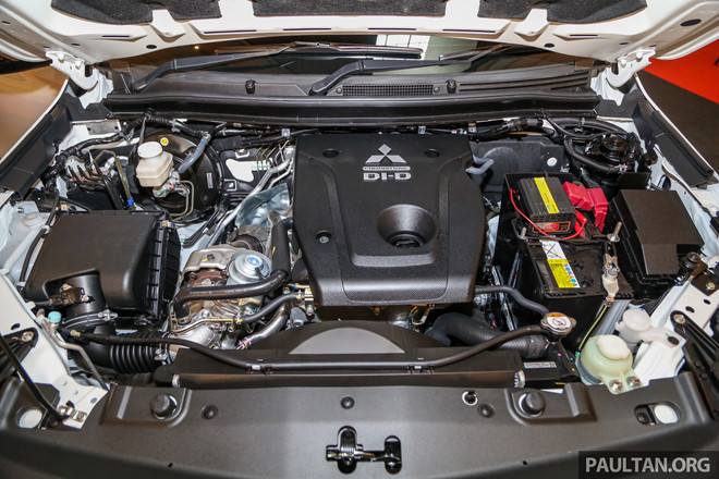 Mitsubishi Triton 2019 sẽ được hãng xe Nhật bản trang bị khối động cơ diesel MIVEC 4N15 tăng áp dung tích 2,4 lít, công suất 178 mã lực tại 3.500 vòng/phút và mô-men xoắn cực đại 430 Nm tại 2.500 vòng/phút.