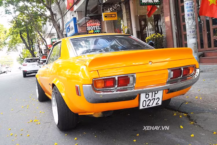 Hiện chưa có thống kê nào cho biết số lượng xe thể thao cổ Toyota Celica tại Việt Nam là bao nhiêu, chỉ biết là mỗi khi mẫu xe này xuất hiện trên đường thì luôn thu hút những người xung quanh bởi nét thể thao truyền thống không thể nhầm lẫn.