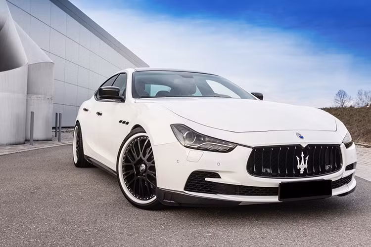 Động cơ xăng từ hai mẫu Maserati Ghibli S và Ghibli S Q4 cùng dung tích 3L sau khi được nâng cấp sinh ra công suất 476 mã lực và mô men xoắn cực đại 650 Nm. Tăng 66 mã lực cùng 100 Nm mô men xoắn so với phiên bản tiêu chuẩn.