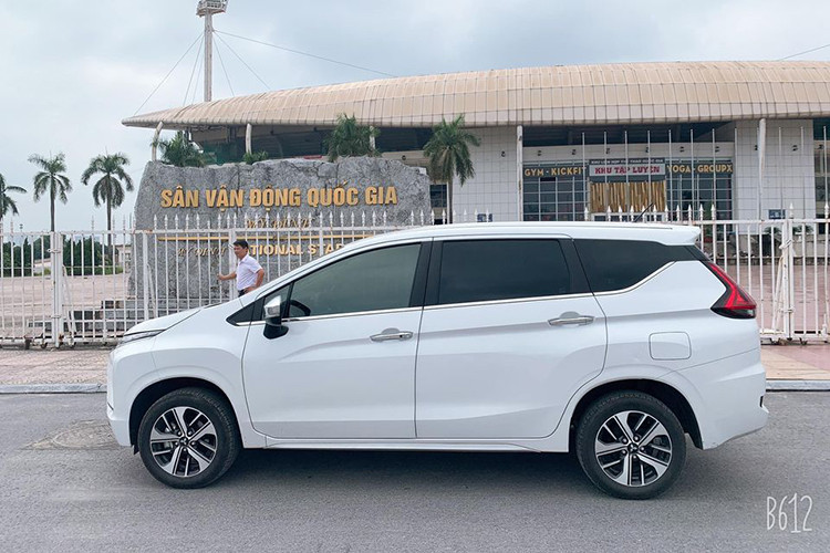 Tại thị trường Việt Nam, mẫu xe MPV Mitsubishi Xpander mới được khá nhiều khách hàng tìm mua, trên thị trường xe cũ những chiếc Xpander đã qua sử dụng chào bán cũng khá ít thậm chí là hiếm. Mới đây một người dùng tại Hà Nội đã chào bán trên sàn xe cũ chiếc Xpander phiên bản AT đời 2019 đã lăn bánh khoảng 17.000km.
