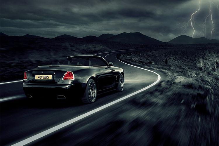 “Adamas là một Bộ sưu tập hợp nhất năng lực phi thường của các thợ thủ công tại bộ phận Bespoke của chúng tôi từ quê nhà của Rolls-Royce ở Goodwood, West Sussex, với tinh thần nổi loạn của Black Badge,” CEO Torsten Müller-Ötvös của Rolls-Royce cho biết.