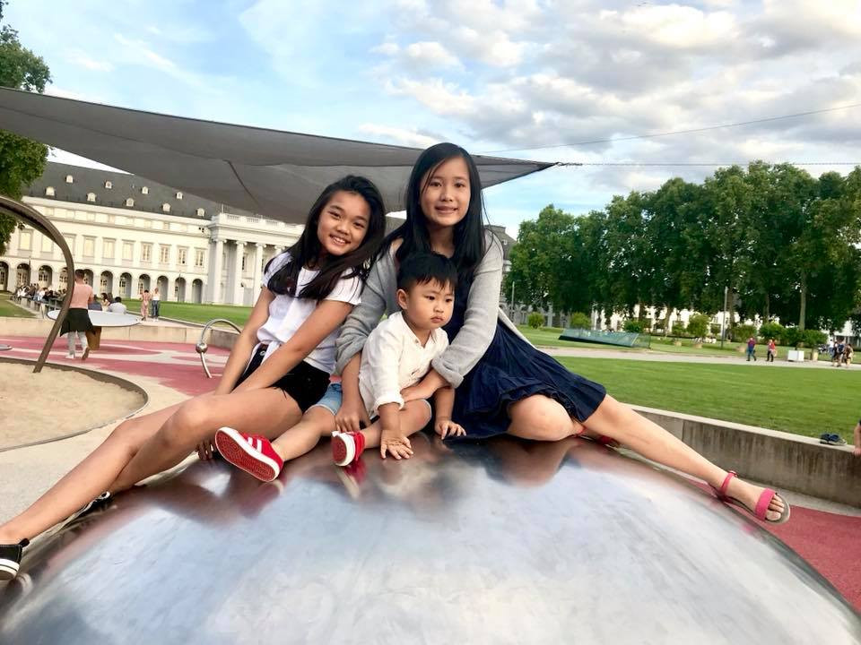 Cuoc song giau sang ben chong dai gia va 3 con xinh dep cua My Le-Hinh-7