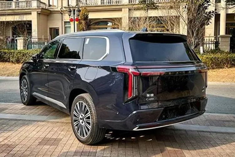 Công suất cực đại của động cơ 1.5T là 154 mã lực và tổng công suất của các động cơ là 340 kW (khoảng 456 mã lực). Phạm vi chạy hoàn toàn bằng điện của CLTC là 143 km, phạm vi chạy toàn diện là 1.300 km, thời gian tăng tốc từ 0 - 100 km/h trong vòng 5 giây và mức tiêu thụ nhiên liệu toàn diện là 1,5L/100km.