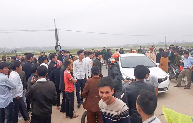 Hiện trường vụ tai nạn. Ảnh: Hoàng Dương.