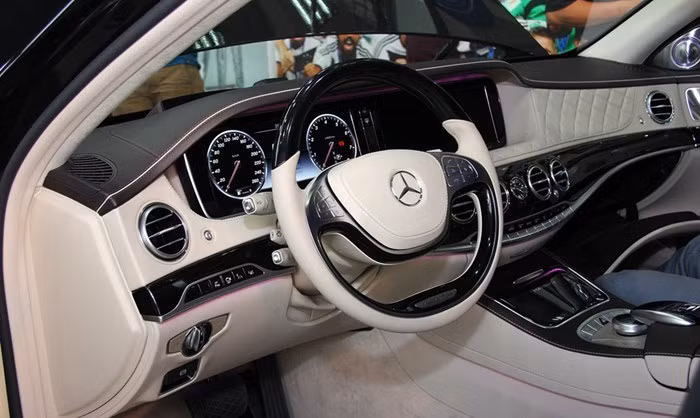 Là mẫu sedan đắt nhất mà MBV phân phối ở thời điểm năm ngoái - ngay trong năm đầu ra mắt, mẫu siêu xe sang Maybach S600 đã trở thành tiêu điểm tiêu thụ tại Việt Nam so với nhiều nước tại thị trường Đông Nam Á.