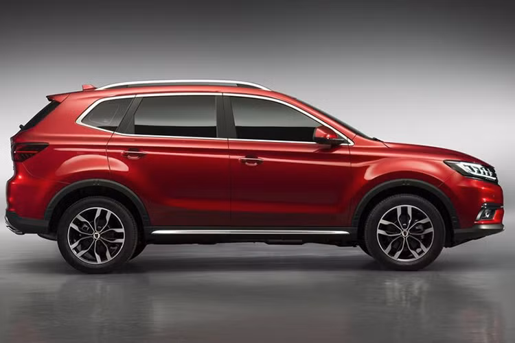 “Sự khác biệt giữa xe Internet và ôtô truyền thống nằm ở hệ điều hành thông minh như YunOS. Hệ điều hành sẽ nâng cao trải nghiệm của người dùng thay vì chỉ dừng ở mức lái xe. Các hệ điều hành thông minh sẽ trở thành động cơ thứ hai của xe trong khi dữ liệu chính là loại nhiên liệu mới”, ông Wang Jian, chủ tịch hội đồng công nghệ của Alibaba, phát biểu.