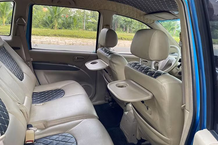 Hyundai Matrix trang bị động cơ 1.6 lít, công suất 103 mã lực, mô-men xoắn 143 Nm. Đi kèm là hộp số tự động 4 cấp. Các trang bị an toàn ở mức cơ bản với phanh đĩa cả 4 bánh kèm hệ thống chống bó cứng phanh (ABS), hỗ trợ phanh (BA), cân bằng điện tử. Ở thời điểm được sản xuất, đây là những trang bị rất đáng tiền cho một mẫu xe đa dụng giá rẻ.