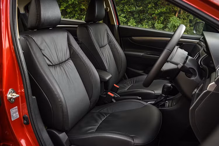 Như vậy, trở ngại lớn nhất của Suzuki Ciaz trong công cuộc canh tranh cùng các đối thủ tại phân khúc sedan hạng B là thiết kế chưa đủ sức hấp dẫn đã dần phai ở lần nâng cấp giữa vòng đời này. Trước đó dù sở hữu giá bán rẻ nhưng mẫu xe này vẫn thường xuyên nằm trong top xe bán chậm tại thị trường Việt Nam.