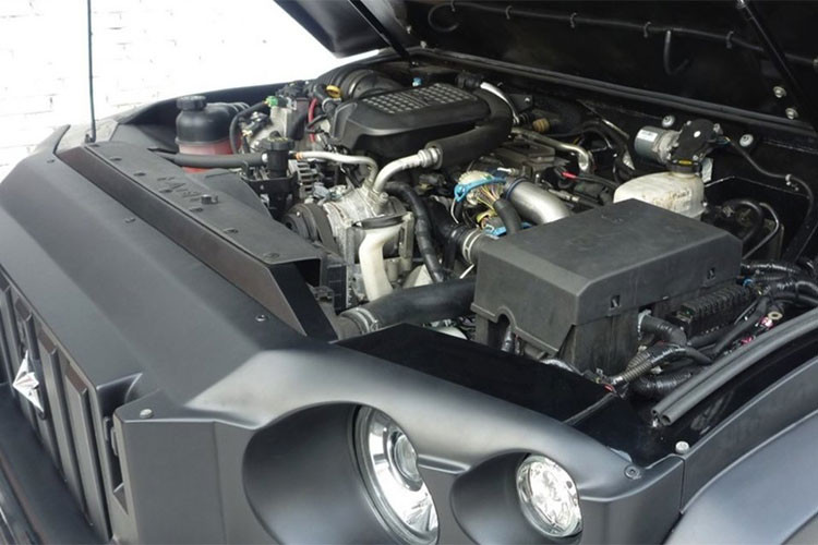 Là dòng xe có một lịch sử lâu đời bởi đây là dòng xe chống đạn ra đời từ chiến tranh Thế giới thứ nhất, chính vì vậy Dartz Prombron Black Russian là thương hiệu xe chống đạn khủng được nhiều người trên Thế giới tin dùng, đặc biệt là các ngôi sao Hollyhood, các chính khác hay giới siêu giàu Trung Đông... đi kèm mức giá từ khoảng 500 nghìn USD.