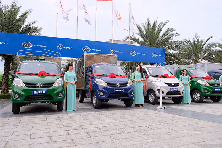 Theo đại diện nhà phân phối, Gratour T3 nhấn mạnh tới 4 tiêu chí: Thiết kế ấn tượng, Sức mạnh vượt trội, Chuyên gia tải trọng và An toàn tin cậy để tạo ra sự khác biệt so với các đối thủ cùng phân khúc. Để làm được điều này, Foton đã đặt thiết kế chiếc xe tại Nhật Bản, trong khi có khung gầm do Trung tâm nghiên cứu của hãng tại Đức phát triển.