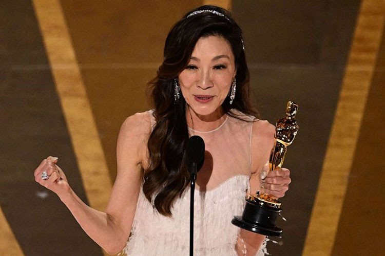 Duong Tu Quynh vua gianh Oscar 2023 la vo cua Giam doc Ferrari