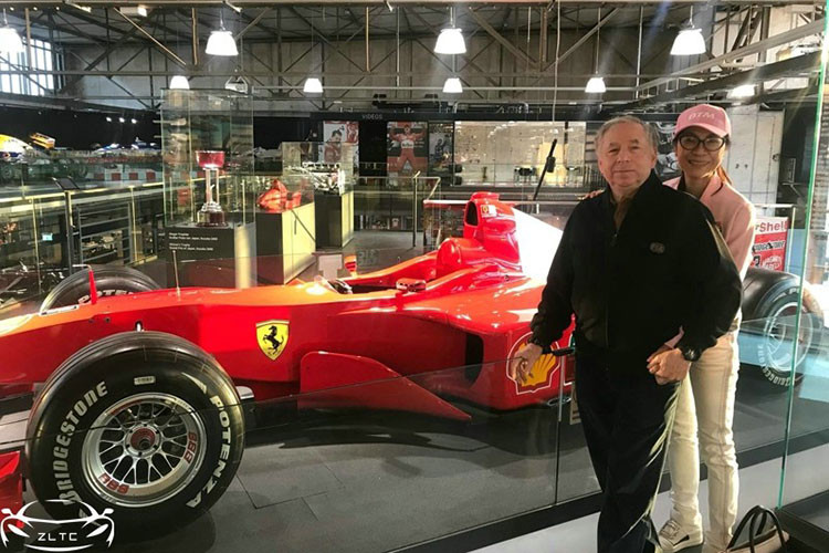 Duong Tu Quynh vua gianh Oscar 2023 la vo cua Giam doc Ferrari-Hinh-4