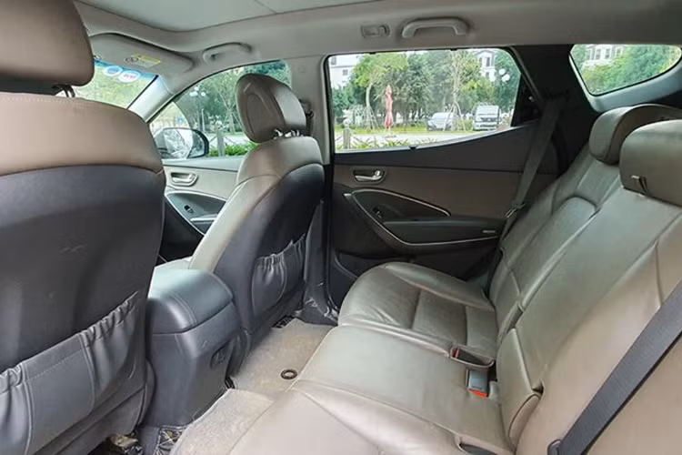 Xe được trang bị hệ thống Drive Mode gồm 3 chế độ: Eco (tiết kiệm) – Normal (thông thường) – Sport (thể thao), hệ thống sẽ trực tiếp can thiệp vào các hệ thống truyền động của xe: vô lăng, hộp số, chân ga,…nhằm tạo ra sự khác biệt về cảm giác lái cũng như khả năng hoạt động của xe, giúp xe vận hành tối ưu nhất trong từng điều kiện vận hành cụ thể.