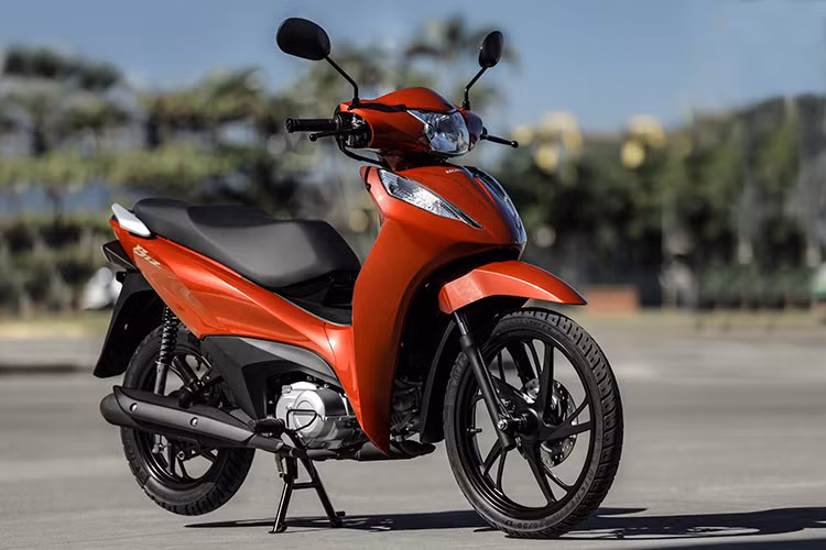 Hãng xe Nhật Bản mới đây đã tung ra mẫu xe mayd số phổ thông Honda Biz 125 2025 mới. Dòng xe này từng gây ấn tượng với người hâm mộ tại thị trường Việt Nam và một số nơi khác.