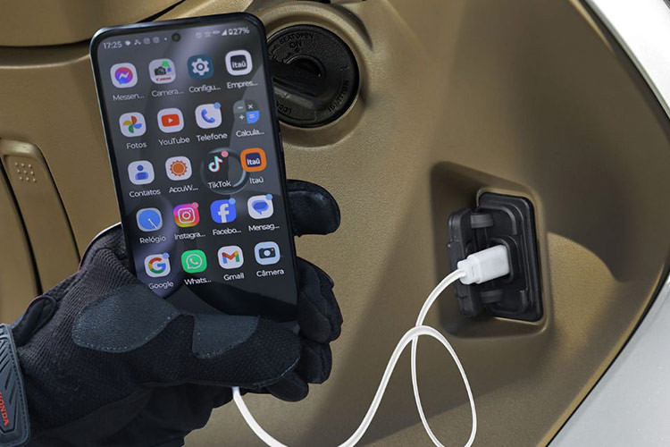 Theo thông số kỹ thuật nhà sản xuất công bố, Honda Biz 125 2025 sở hữu kích thước dài x rộng x cao tương ứng 1.894 x 714 x 1.085 (mm), chiều dài cơ sở 1.264 mm và khoảng sáng gầm 131 mm.