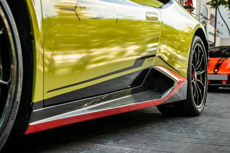 Hệ thống ống xả đến từ thương hiệu Ryft, được làm hoàn toàn bằng chất liệu titanium có khả năng chịu được nhiệt độ cao, nhẹ hơn loại nguyên bản, cùng với đó là tăng công suất của xe thêm 20 mã lực và 21 Nm mô-men xoắn. 