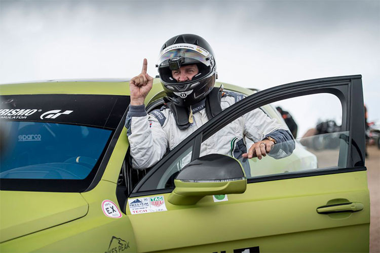 Theo tay dua Rhys Millen cầm lái Bentayga chia sẻ sau khi lập kỷ lục: “Tôi đã chạy rất tốt. Chiếc xe như xới tung mặt đường lên và đã cho tôi sự tự tin để nhấn ga. Tôi rất vui khi lập kỷ lục SUV băng Pikes Peak nhanh nhất cho Bentley và cho tất cả mọi người đã tham gia vào dự án.”