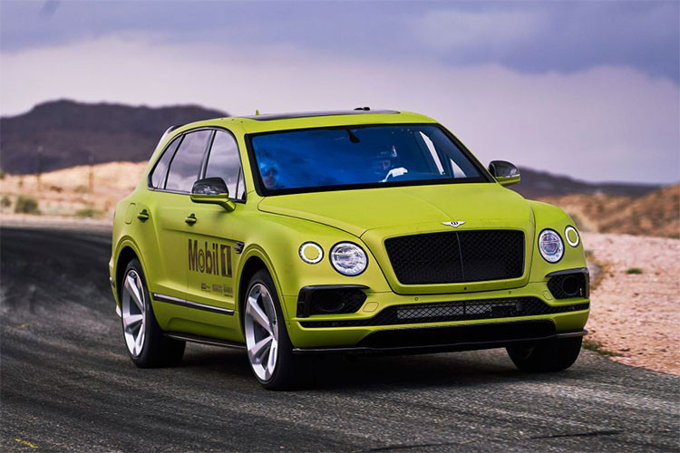 Bất chấp mọi thách thức, Bentley Bentayga đã chiến thắng tại cuộc đua xe leo đồi nổi tiếng nhất Thế giới này Pikes Peak (Pikes Peak International Hill Climb – PPIHC) này. Rhys Millen một tay đua thuộc hàng “lão làng” tại PPIHC đã điều khiển chiếc Bentley Bentayga tiêu chuẩn hoàn thành quãng đường 20 km đường đèo chỉ trong 10 phút 49,9 giây.