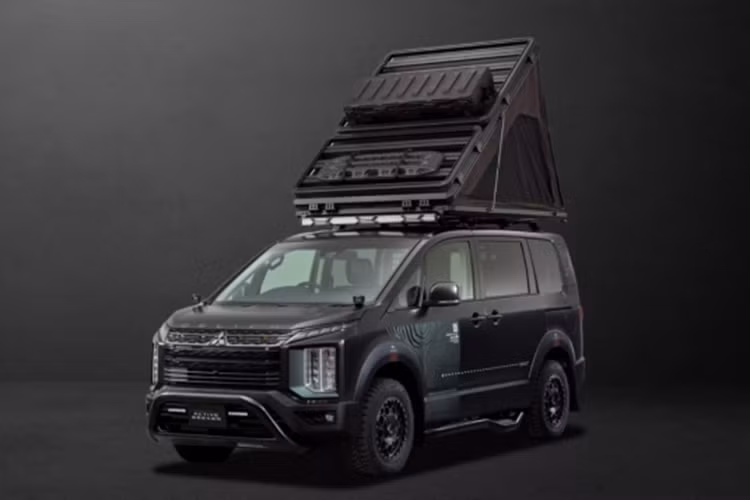 Các mẫu xe như Outlander PHEV Night Seeker không chỉ khẳng định vị thế của hãng trong phân khúc SUV hybrid, mà còn mở ra hướng đi táo bạo trong việc kết hợp thiết kế quân sự với công nghệ hiện đại. Với dòng sản phẩm được đầu tư kỹ lưỡng, Mitsubishi hứa hẹn mang đến những trải nghiệm đột phá và thú vị.