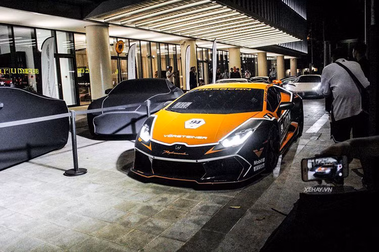 Lamborghini Huracan LP610-4 độ Novara Novara Edizione Vorsteiner.