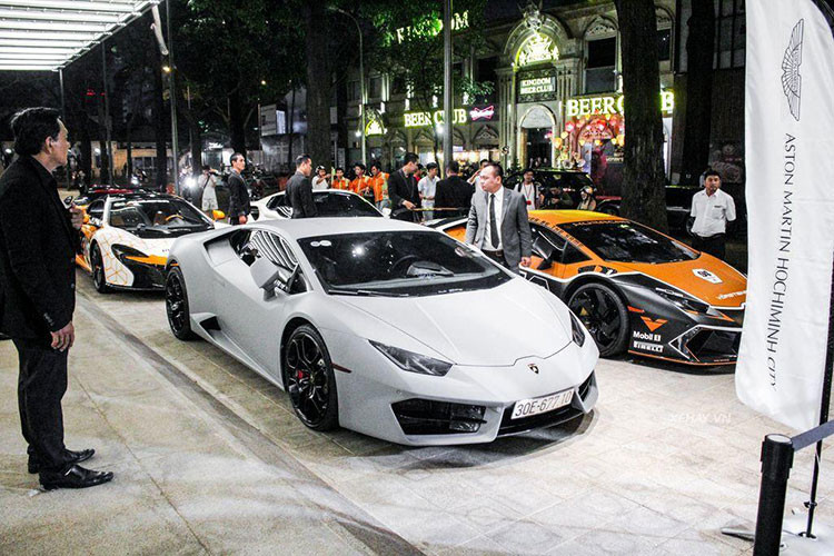 Lamborghini Aventador LP700-4 biển "tứ quý" 9 đầu tiên về Việt Nam.