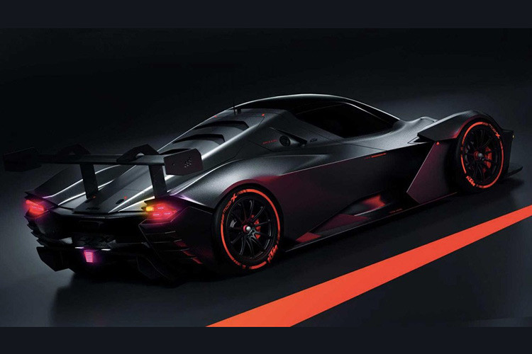 Kể từ khi chính thức được đưa vào sản xuất, đã có hơn 1.300 xe ôtô thể thao KTM X-Bow được xuất dưởng tại Áo. Cũng nhờ sản phẩm này mà KTM được xem là một trong hai nhà sản xuất ôtô của Áo vẫn còn hoạt động, bên cạnh hãng Magna Steyr. 