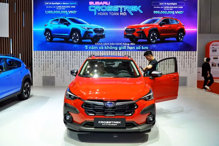 Subaru Forester bat ngo 