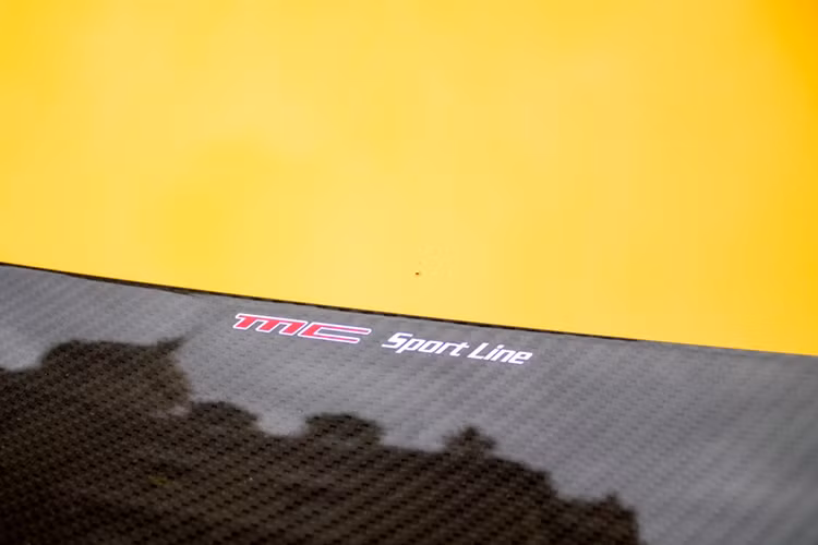 Ra mắt từ năm 2007, dòng xe Maserati GranTurismo đã gây ấn tượng với thiết kế lạ mắt của lưới tản nhiệt hình cá mập, nắp ca-pô kéo dài trong khi đuôi xe được ép lại ngắn gọn. Kiểu thiết kế này của hãng thiết kế lừng danh tại nước Ý, Pininfarina. Phiên bản thể thao GranTurismo MC Sportline này cũng không có quá nhiều khác biệt.