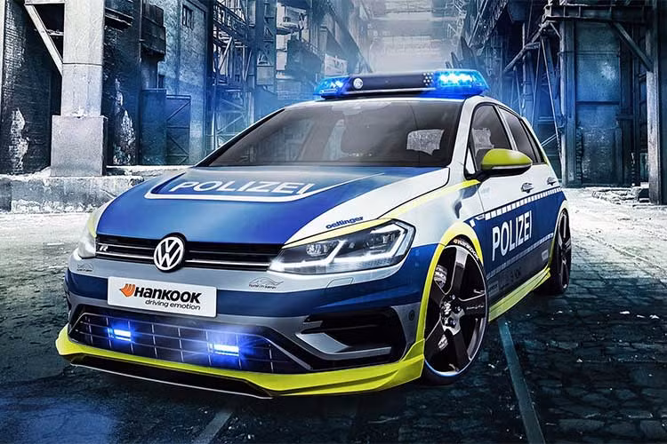 Chiếc xe độ Volkswagen Golf R phiên bản 2017 của Oettinger trong bài viết này là mẫu xe mới nhất của VW thuộc chương trình Tune It! Safe! do Bộ giao thông vận tải Đức cùng các hãng phụ tùng và xưởng độ tài trợ. 