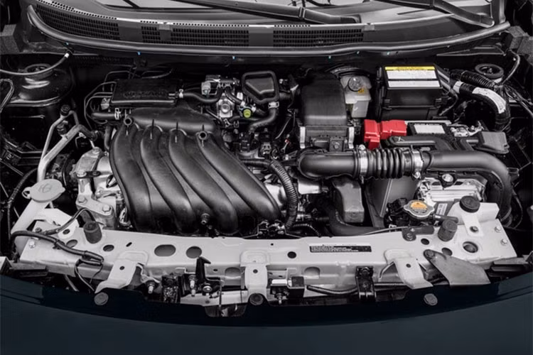 Sức mạnh của xe vẫn đến từ khối động cơ 4 xylanh 1.5L, sản sinh công suất 99,3 mã lực và mômen xoắn cực đại 134 Nm, đi kèm là tùy chọn số tự động 4 cấp hoặc số sàn 5 cấp. Các trang bị an toàn trên xe gồm hệ thống phanh ABS, BA, EBD… không có gì thay đổi so với hiện tại.