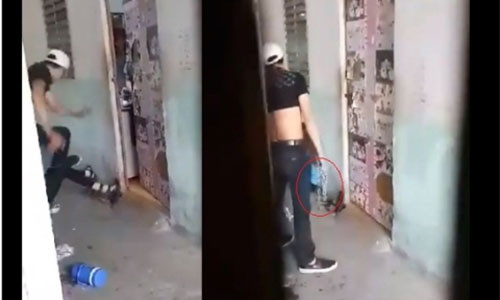 Anh C. cho rằng, trong lúc tức giận đã bạt tai vợ vài cái. Ảnh cắt từ clip