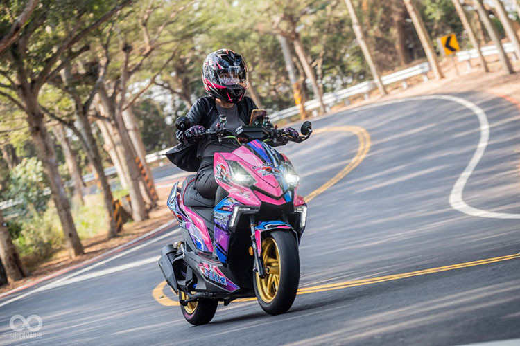 Sức mạnh của xe nằm ở khối động cơ 158cc 4 van tản nhiệt bằng dung dịch, cho ra công suất tối đa đạt 15,3 mã lực đạt ở ngưỡng 8.500 vòng tua/phút và mô men xoắn cực đại 15,1 Nm tại 5.500 vòng tua /phút.