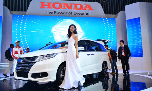 Honda Viet Nam ban duoc hon 8.300 xe oto trong nam 2015-Hinh-4