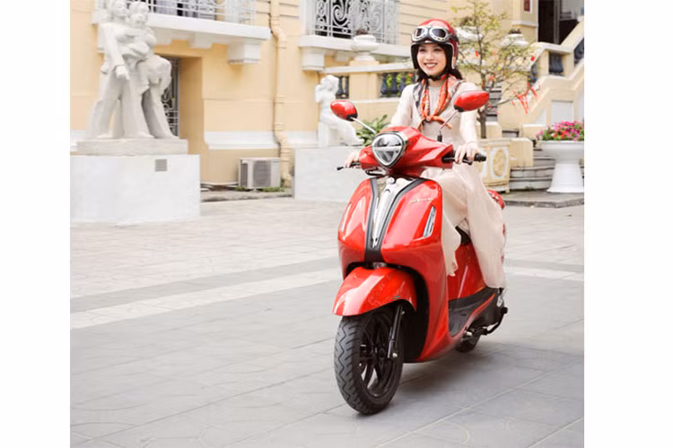 Sanh doi cung Yamaha Grande 2022 toa sang ve dep vuot thoi gian-Hinh-7