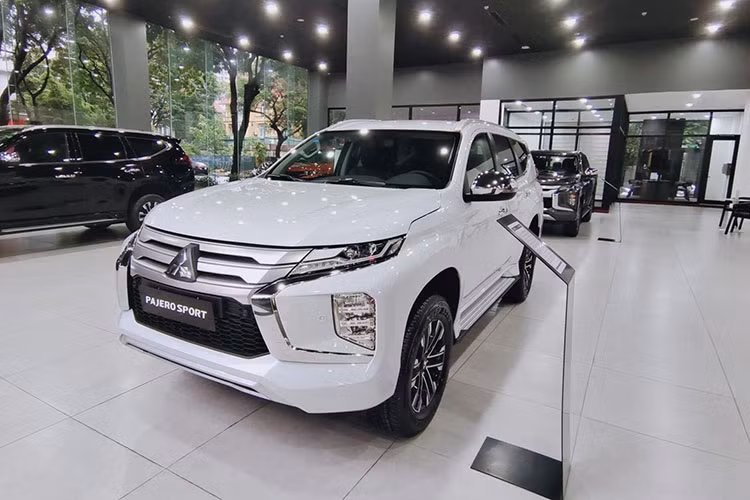 Khach mua oto Mitsubishi thang 5/2023 tiet kiem ca tram trieu dong