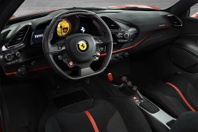 Đáng chú ý, hiệu suất khí động học trên mẫu xe mới này của Ferrari cũng được cải thiện lên tới 20%, động cơ V8 dung tích 3.9L tăng áp kép được tùy chỉnh lại để tăng thêm 49 mã lực, tạo ra công suất 711 mã lực và mô-ment xoắn đạt 770Nm tăng 10Nm so với Ferrari 488 GTB.