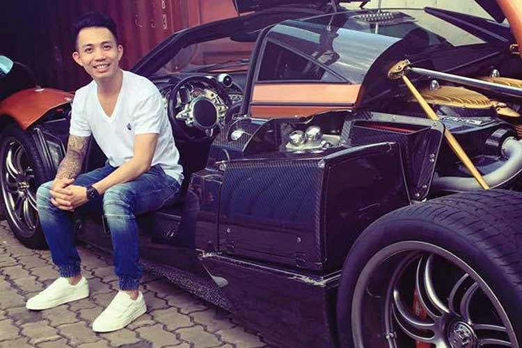 Siêu phẩm Pagani Huayra của Minh Nhựa sử dụng "trái tim" V12, dung tích 6.0 lít, tăng áp kép do Mercedes-AMG sản xuất, động cơ này giúp Pagani Huayra sản sinh công suất tối đa 720 mã lực tại vòng tua máy 5.800 vòng/phút và mô-men xoắn cực đại 1.000 Nm tại dải vòng tua máy 2.250-4.500 vòng/phút.