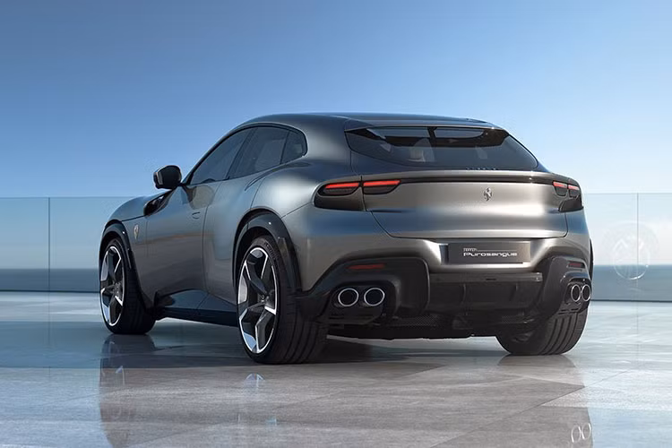 Ferrari Purosangue 2023 được trang bị hộp số ly hợp kép 8 cấp, nhờ đó, siêu ngựa gầm cao Purosangue chỉ mất thời gian 3,3 giây để tăng tốc từ vị trí xuất phát lên 100 km/h trước khi đạt tốc độ tối đa hơn 310 km/h. Giống như GTC4Lusso, mô hình mới có hệ thống truyền động dẫn động tất cả các bánh và bộ dẫn động cầu trước ngắt phía trên bánh răng thứ tư hoặc khoảng 201 km/h.