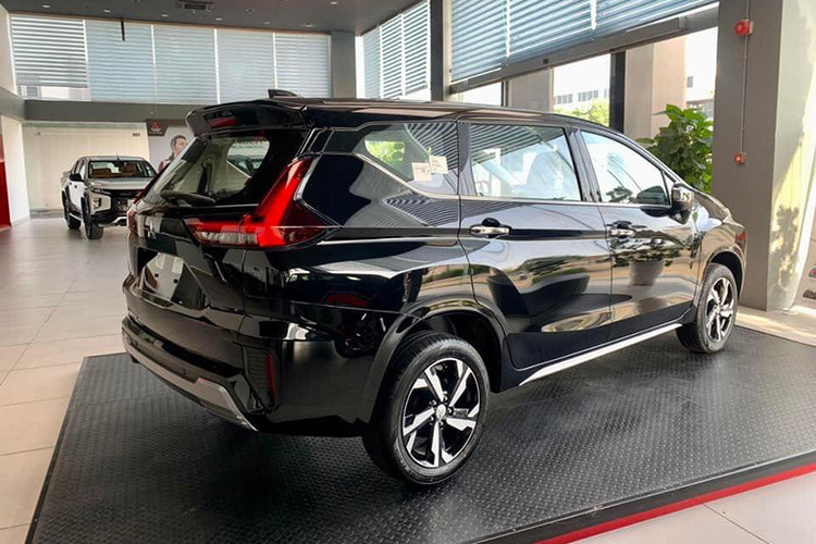 Cộng dồn 3 tháng đầu năm, Xpander đã bán được 3.508 xe ra thị trường. Xe hiện đang được phân phối 4 phiên bản tại Việt Nam bao gồm MT, AT, AT Premium và Xpander Cross, đều sử dụng động cơ 1.5L.