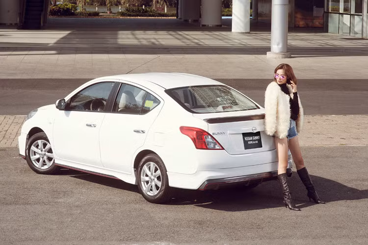 Nissan Sunny được lắp ráp tại Việt Nam và bán kèm chế độ bảo hành 3 năm hoặc 100.000km với giá bán từ phái các đại lý chính hãng của Nissan tại Việt Nam từ 468 triệu đồng cho phiên bản số tự động, nó đang là mẫu xe sedan rẻ nhất phân khúc hiện nay - thậm chí sát với giá xe cỡ nhỏ.