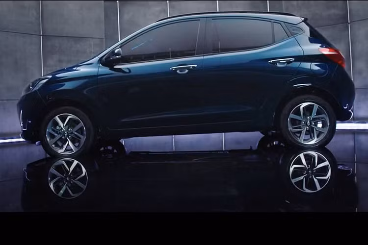 Cụ thể, xe sở hữu khối động cơ xăng Kappa Dual VTVT 1.2L với công suất đầu ra 82 mã lực và mô-men xoắn 114 Nm. Đi kèm với đó là khối động cơ dầu U2 CRDi 1.2L với công suất đầu ra 74 mã lực và mô-men xoắn 190 Nm. Cả 2 phiên bản máy xăng và máy dầu đều dùng chung hộp số sàn 5 cấp hoặc hộp số tự động 5 cấp AMT.