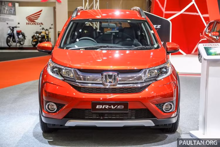 Tại thị trường Malaysia, mẫu xe này chỉ được sản xuất đúng 300 chiếc. Giá Honda BR-V Special Edition (SE) mới là 90.700 RM (khoảng 511 triệu đồng), chưa gồm bảo hiểm. Mẫu xe này cũng đắt hơn 3.000 RM (khoảng 16,8 triệu đồng) so với "đàn anh" Grade V thông thường.