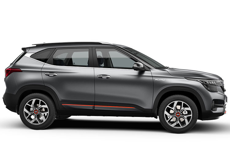 Về phần thông số, mọi thông tin cũng đã được hãng cập nhật chi tiết. Cụ thể, KIA Seltos 1.4L X-Line 2023 mới sở hữu kích thước chiều dài x rộng x cao lần lượt ở mức 4.315 x 1.800 x 1.645 mm; trục cơ sở 2.610 mm và khoảng sáng gầm là 190 mm. Những thông số này không có gì khác biệt so với các phiên bản đang mở bán hiện tại.