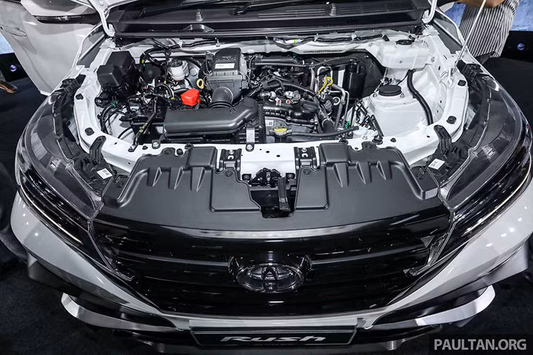 Tại thị trường Malaysia, Toyota Rush mới được sản xuất nội địa và có 2 phiên bản để lựa chọn là 1.5G và 1.5S. Giá bán lần lượt là 93.000 RM (tương đương 520 triệu đồng) và 98.000 RM (tương đương 550 triệu đồng).