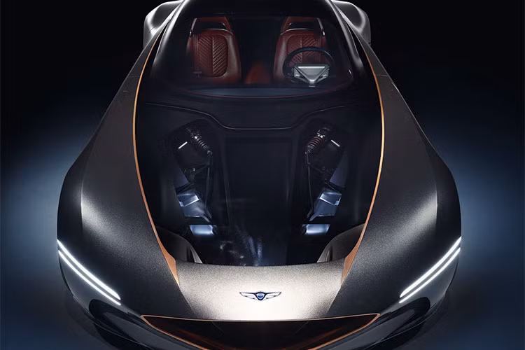 Theo thương hiệu xe sang Genesis, Essentia Concept biểu trưng cho nền văn hóa truyền cảm hứng giàu cảm xúc mà hãng xe Hàn Quốc đang nỗ lực xây dựng, dựa trên chính nền tảng văn hóa và con người xứ sở kim chi. 