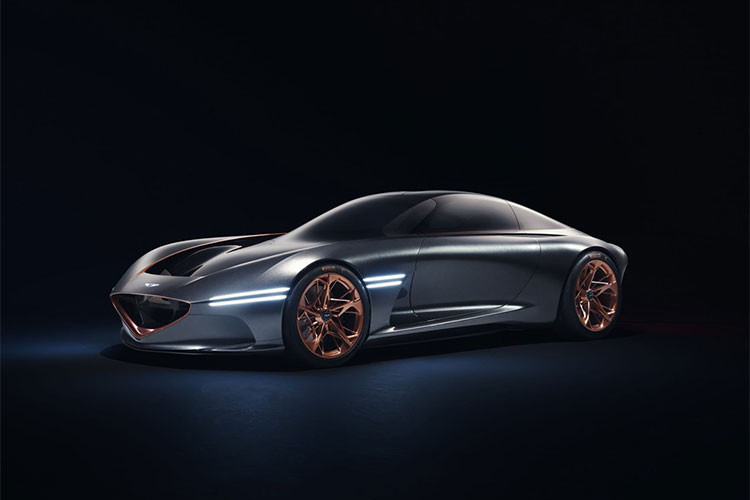 Mới đây, tại triển lãm Busan 2018, hãng xe ôtô Hyundai đã mang đến mẫu siêu xe Genesis Essentia Concept đầu tiên của mình. Đây cũng là lần đầu tiên mẫu siêu xe này xuất hiện bằng da bằng thịt tại quê nhà.