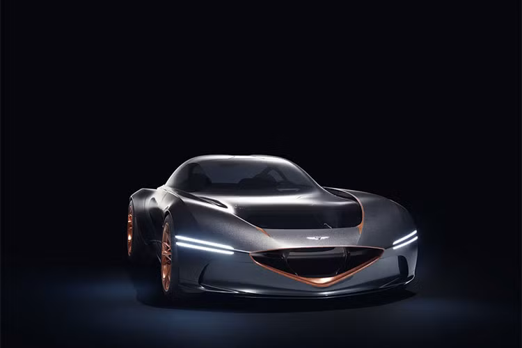 Ra mắt công chúng lần đầu tiên tại triển lãm New York Auto Show hồi đầu năm 2018 vừa qua, Genesis Essentia Concept đánh dấu bước đi mới của hãng xe Hàn Quốc nhờ sở hữu thiết kế thanh thoát, hiện đại và cùng những công nghệ đến từ tương lai.