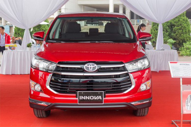 Mẫu xe đa dụng Toyota Innova mới cũng đã vươn lên vị trí thứ 3 trên bảng xếp hạng với doanh số 732 xe, tuy nhiên lại sụt giảm gần 25% so với năm ngoái. Trong 2 tháng đầu năm, mẫu xe này tiêu thụ được 2.033 xe, tăng nhẹ so với cùng kỳ năm ngoái.